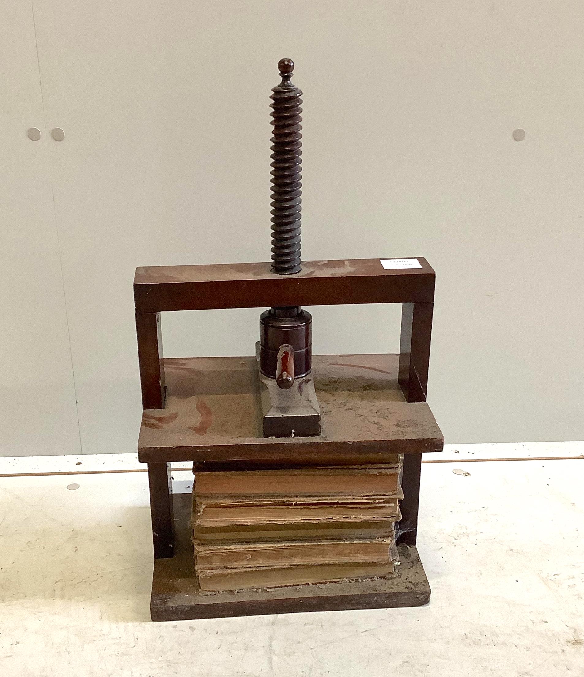 A Victorian mahogany table top book press, width 31cm, depth 22cm